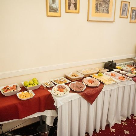 Alisa Hotel Karlovy Vary Luaran gambar