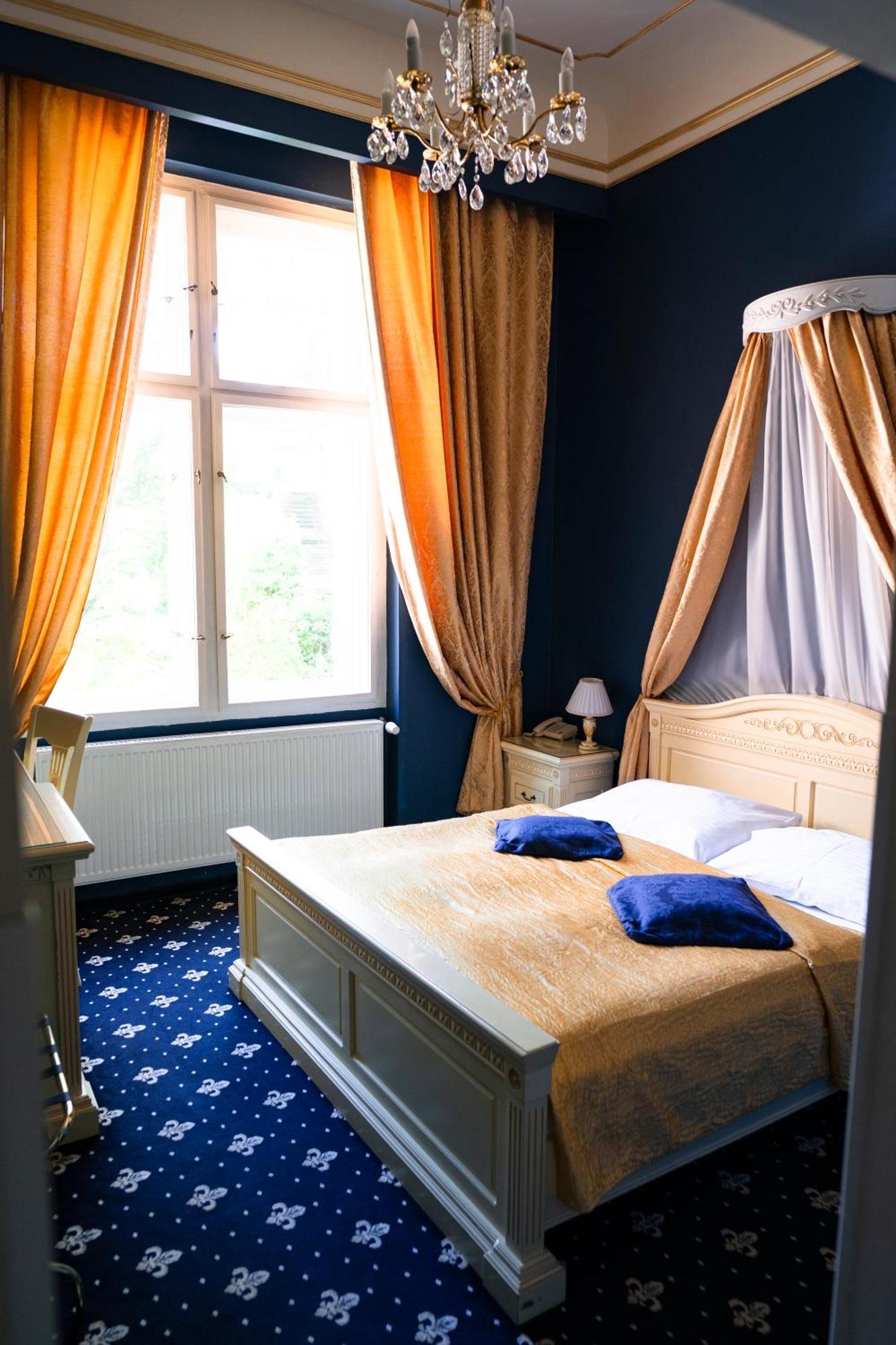 Alisa Hotel Karlovy Vary Luaran gambar