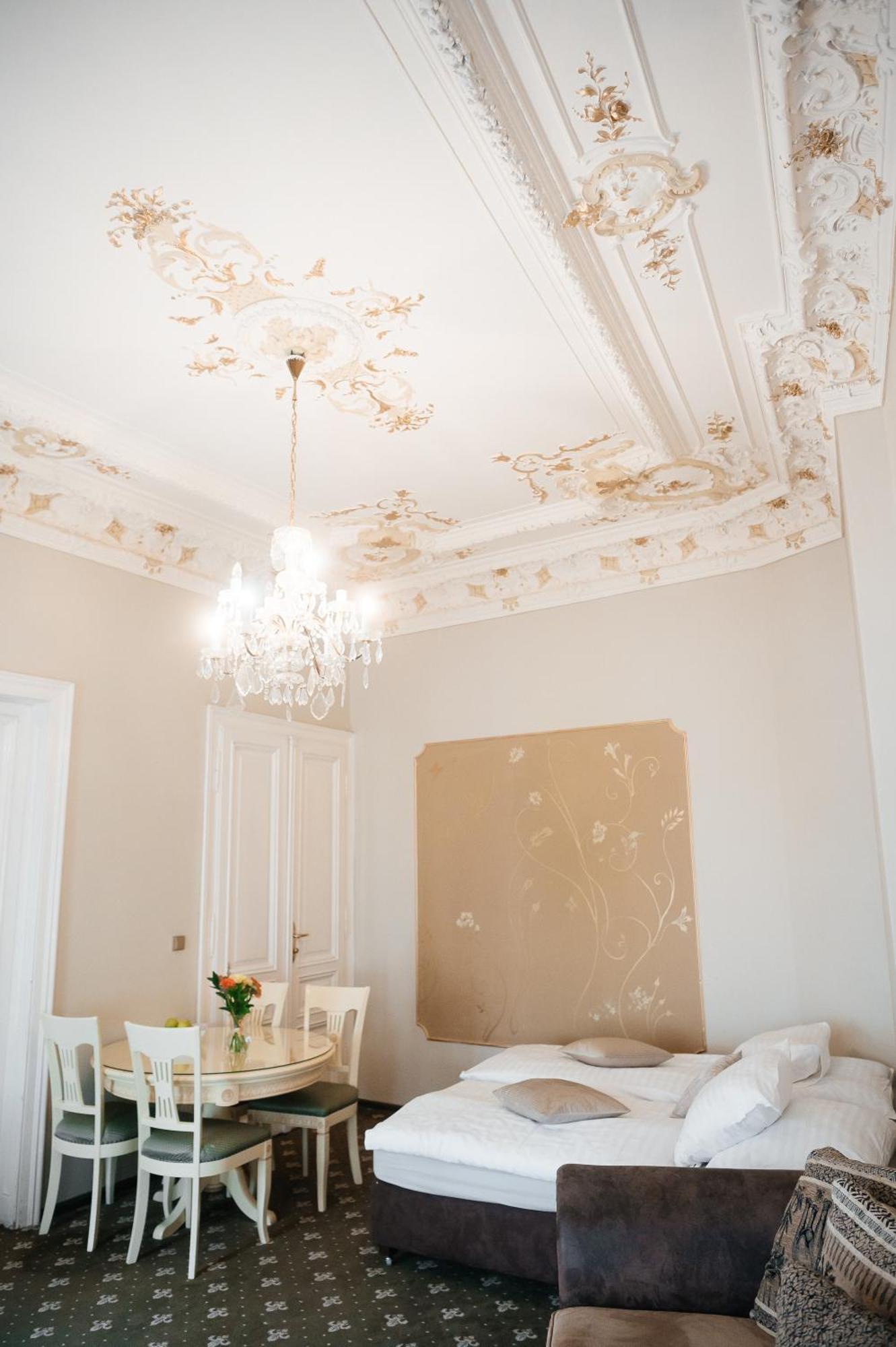 Alisa Hotel Karlovy Vary Luaran gambar
