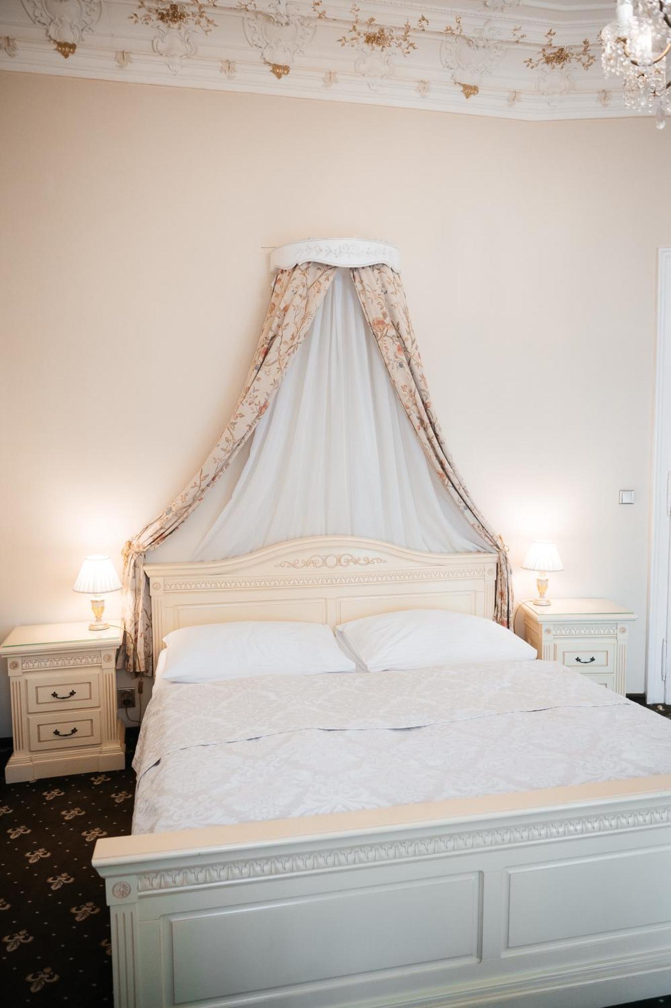 Alisa Hotel Karlovy Vary Luaran gambar