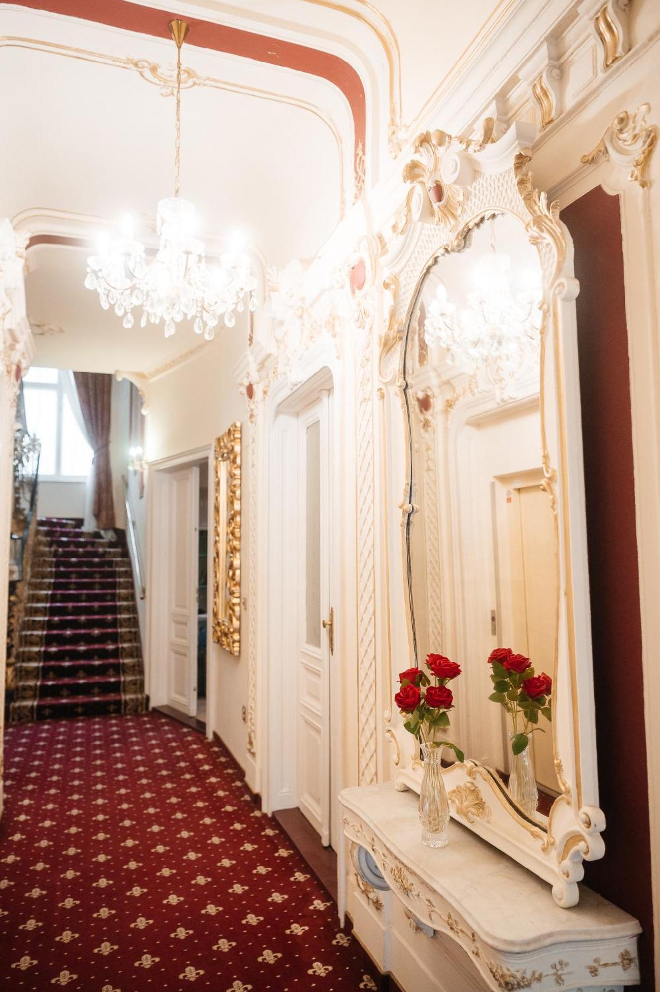 Alisa Hotel Karlovy Vary Luaran gambar