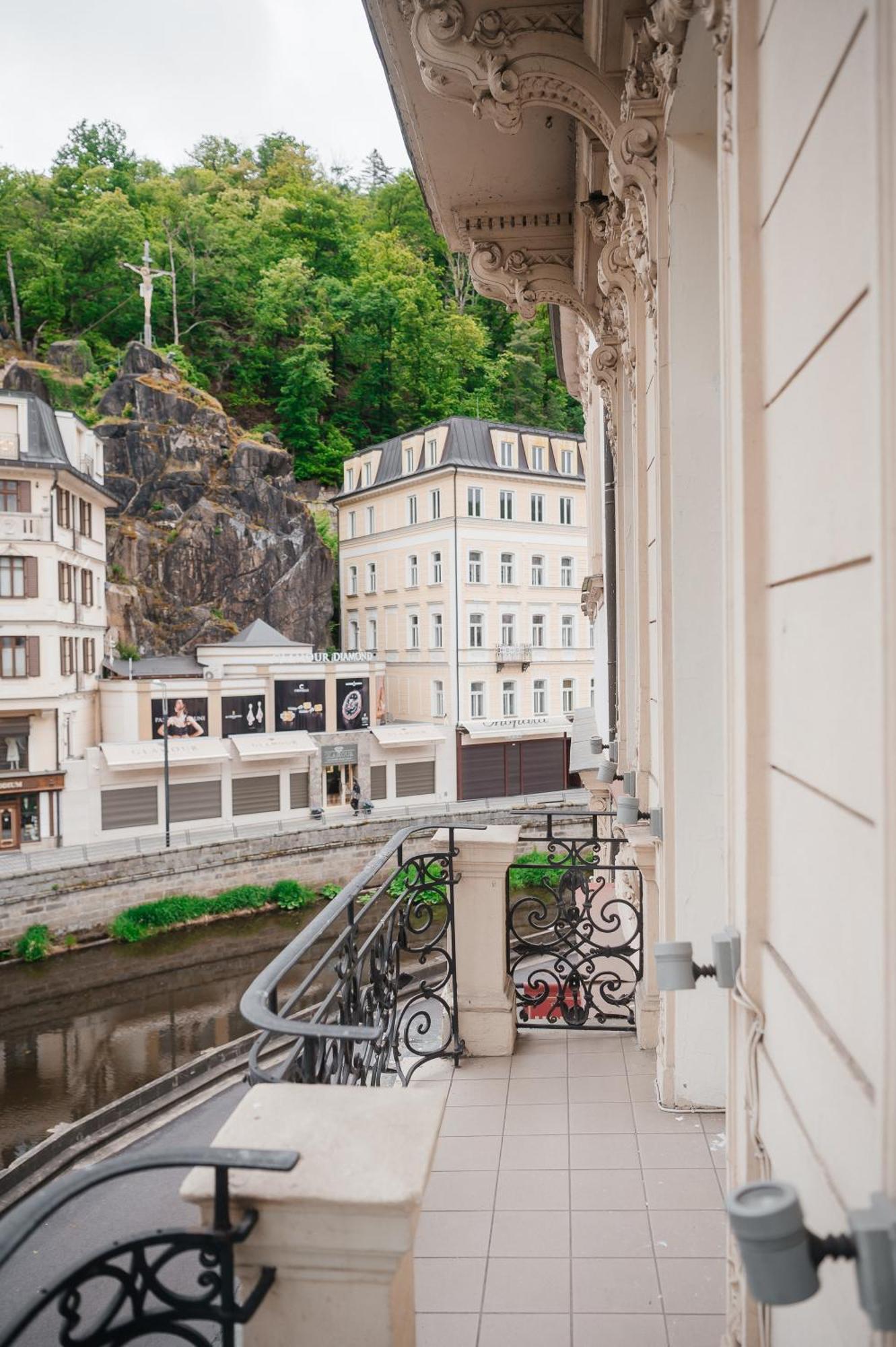 Alisa Hotel Karlovy Vary Luaran gambar